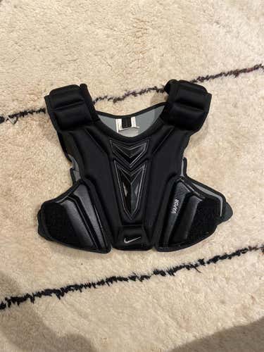 Used Medium Nike Vapor Shoulder Pads