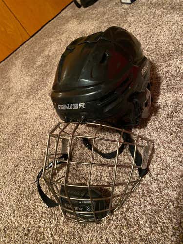 Black Used Small Bauer Re-Akt Helmet