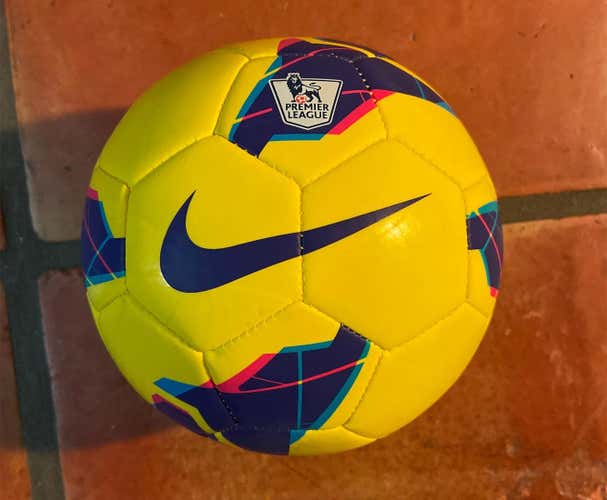 Nike Soccer 12/13 Premier League Hi-Vis Size 1 Mini Skills Ball