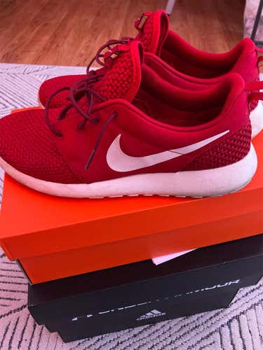 Red Men's Size Men's 10.5 (W 11.5) Nike Shoes