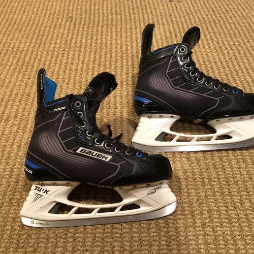 Bauer Nexus 7000 Size 10, 8.5 D Width