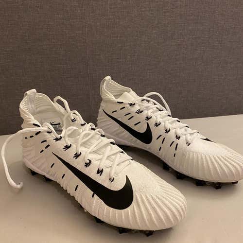 White Men's Size Men's 10.5 (W 11.5) Nike Cleat