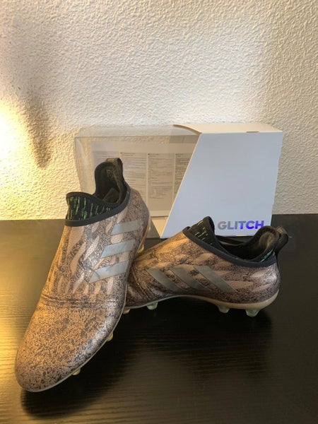 Used Unisex Size 8.5 (Women's 9.5) Adidas Glitch Cleats