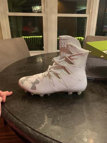 White Men's Molded Cleats Under Armour Cleats