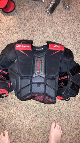Intermediate Large CCM Extreme Flex Shield E1.9  Chest and Arm Protector  Goalie Chest Protector