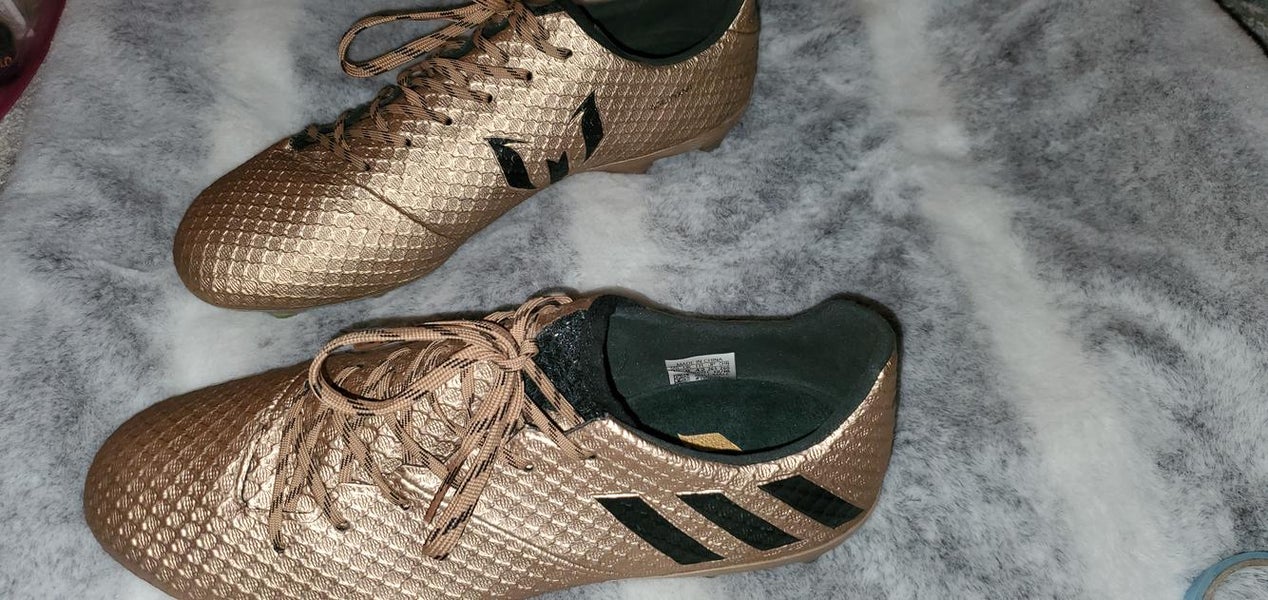 Gold Used Adult Men's Size 8.5 (Women's 9.5) Molded Cleats Adidas Cleats