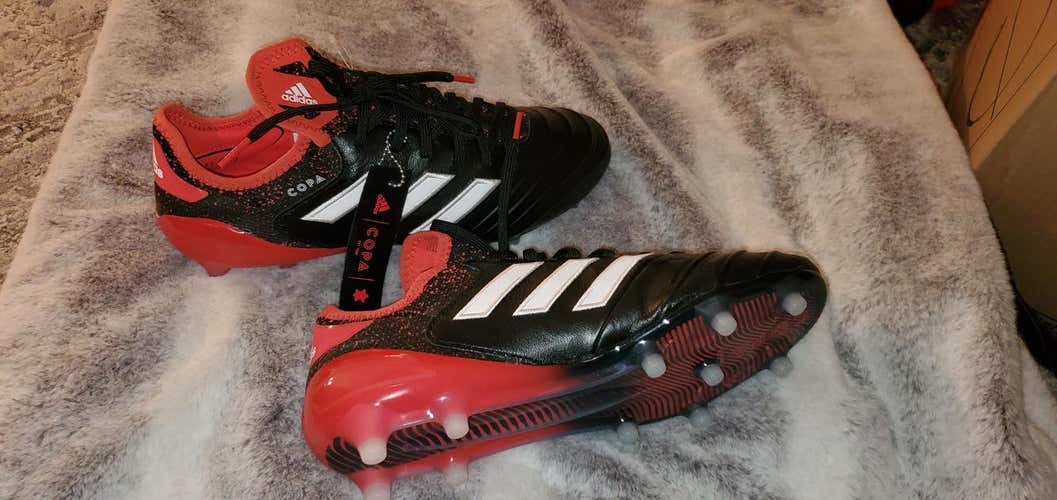Black New Unisex Size 8.5 (Women's 9.5) Molded Cleats Adidas Copa Cleats