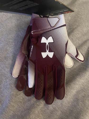 New Under Armour UA Spotlight Gloves Large Burgundy Receiver Gloves