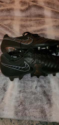 Black New Unisex Size 8.5 (Women's 9.5) Molded Cleats Nike Tiempo Legend 7 Elite FG Cleats