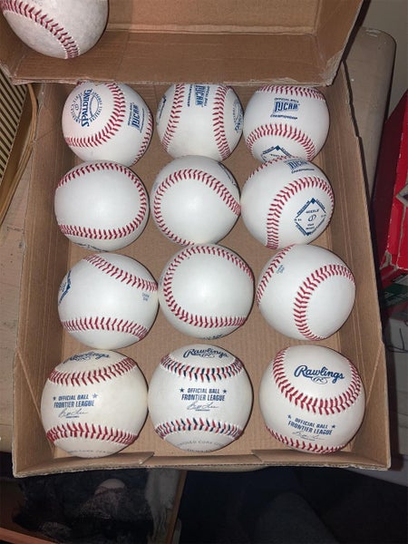 New Rawlings 12 Pack (1 Dozen) Baseballs
