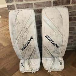 White Used 33" Bauer Vapor 2X  Goalie Leg Pads