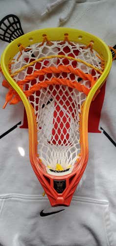 New fire fade Brine Clutch Elite X Head, strung