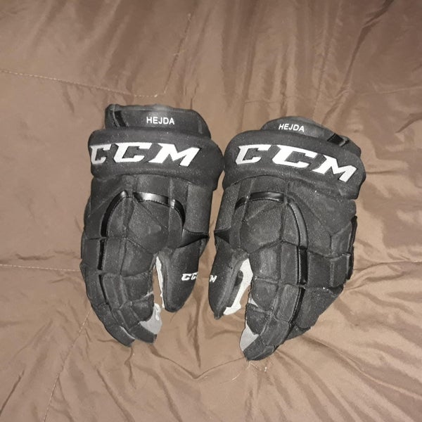 Colorado Avalanche Jan Hejda Game Used CCM Gloves 15"