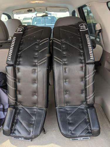 Used 33" Warrior Regular Ritual G3 Goalie Full Set