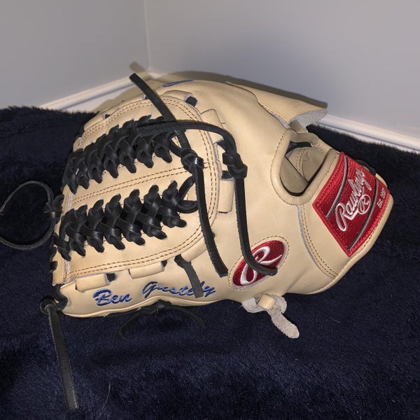 Black High School/College Pitcher's Heart of the Hide 11.5" Baseball Glove