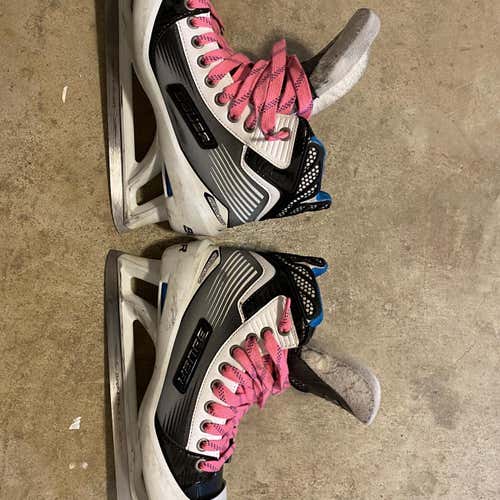 Senior Bauer Reactor 6000 Regular Width  Size 8.5 Hockey Goalie Skates