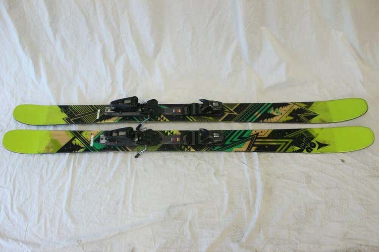 Atomic Access 171 Cm Skis with Look Bindings