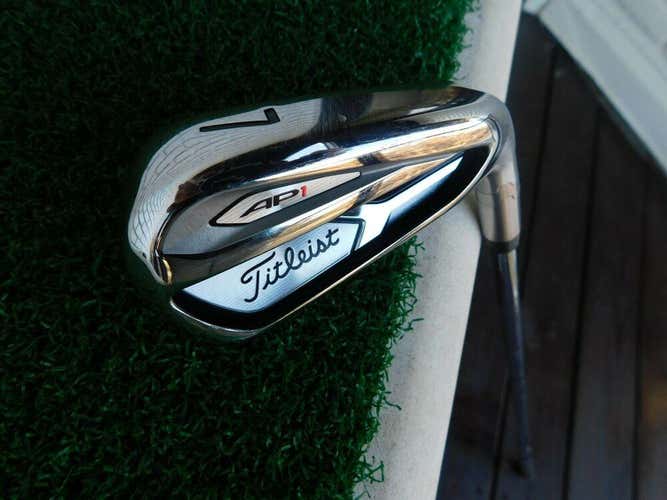 Titleist DEMO AP1 7-Iron w/ True Temper AMT S300 Stiff Flex
