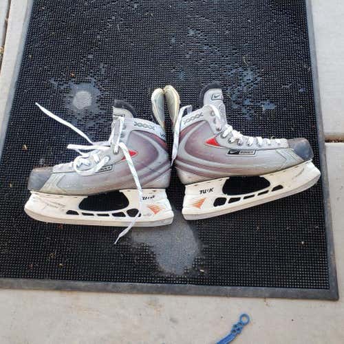 Used Senior Bauer Vapor XXXX Hockey Skates Regular Width Pro Stock Size 10.5