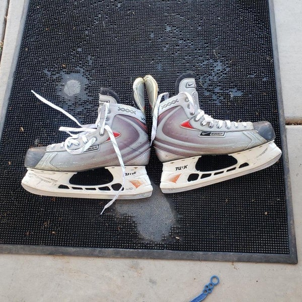 Used Senior Bauer Vapor XXXX Hockey Skates Regular Width Pro Stock Size 10.5