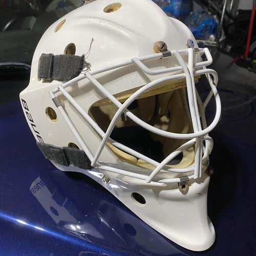 White Senior Bauer Goalie Mask
