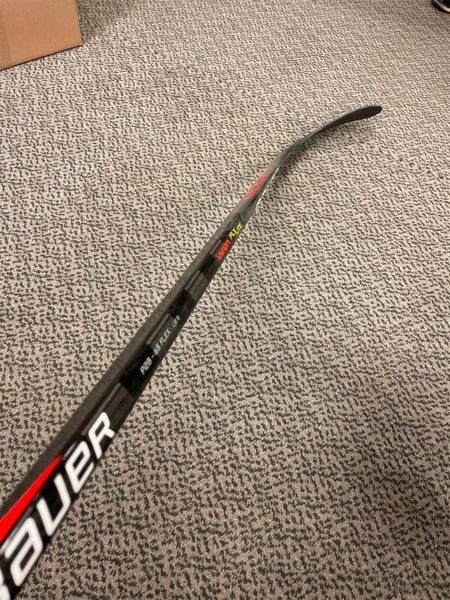 Intermediate Left Hand Vapor FlyLite P28 65 Flex Pattern  Hockey Stick