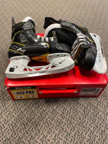 Junior CCM As3 Pro Regular Width  Size 4 Hockey Skates
