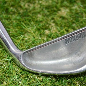 Ben Hogan 	Magnum	3 Iron 	Right Handed	39"	Steel 	Stiff	New Grip