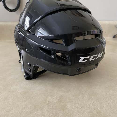 Black New Medium CCM Vector V08 Pro Stock Helmet