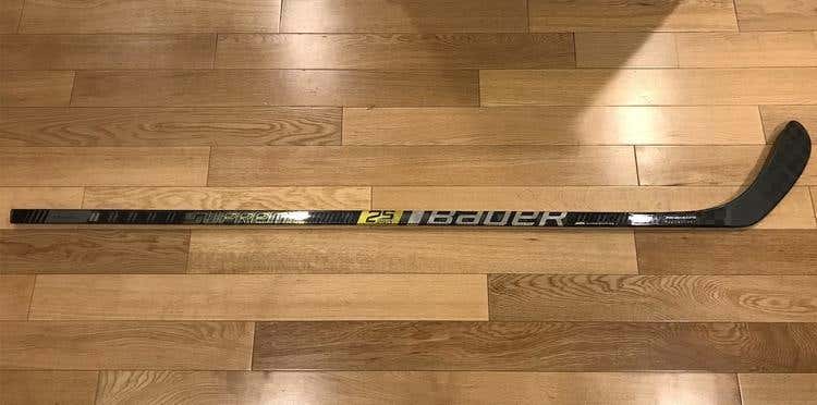 Bauer Supreme 2S Pro P28 70 Flex Senior Right Grip Stick
