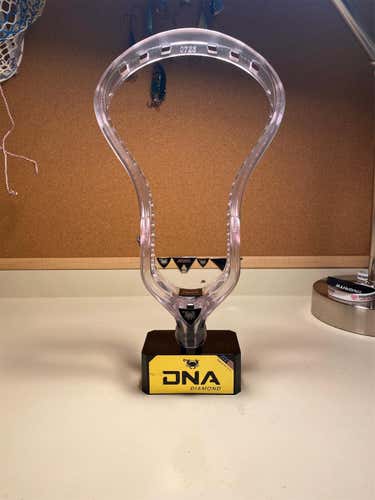 New Unstrung DNA Diamond Head Number 0723
