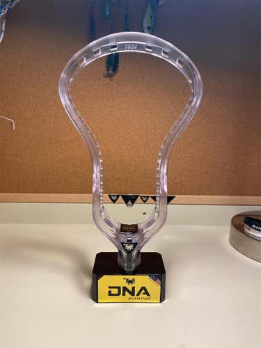New Unstrung DNA Diamond Head Number 0524