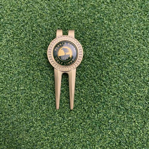 Pebble Beach Divot Tool