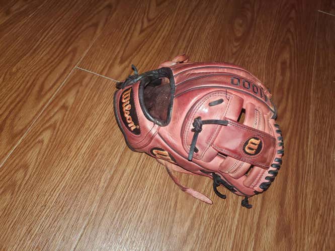 Red Used Adult Wilson Right Hand Throw Infield A1000 Baseball Glove 11.5"