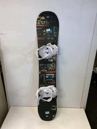 Used Burton Blunt New Matrix 611 M L Binding 154 Cm Snowboard Mens Combo