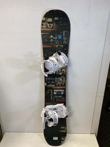 Used Burton Blunt New Matrix 611 M L Binding 157 Cm Snowboard Mens Combo