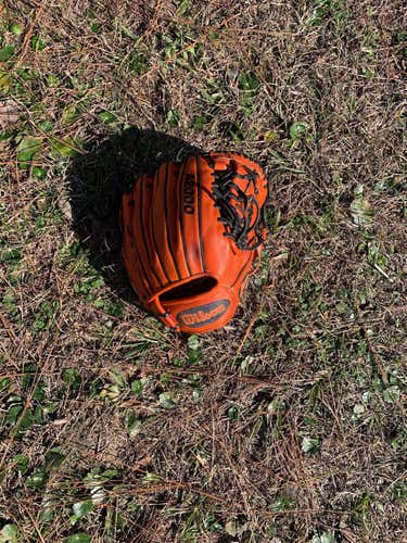 Orange High School/College Pitcher's A2000 11.75" Baseball Glove