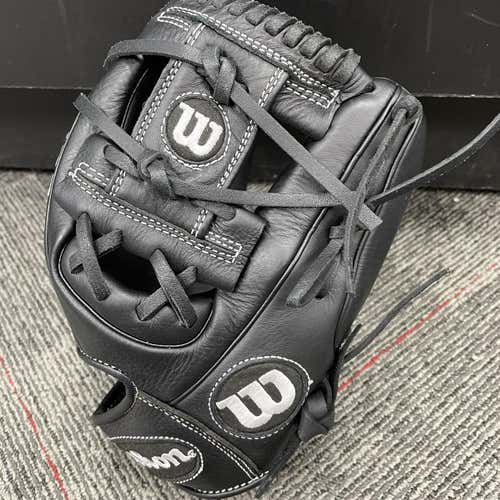 New Wilson A600 Baseball Glove 11.5" l Regular Hand
