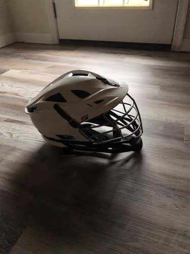 White Adult Player's Cascade S Helmet