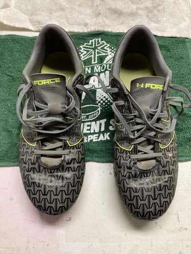 Black Used Unisex Size 9.5 (Women's 10.5) Molded Cleats Under Armour ClutchFit Force 3.0 Cleats
