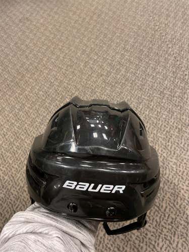Black New Medium Bauer Re-Akt VVN Pro Stock Helmet