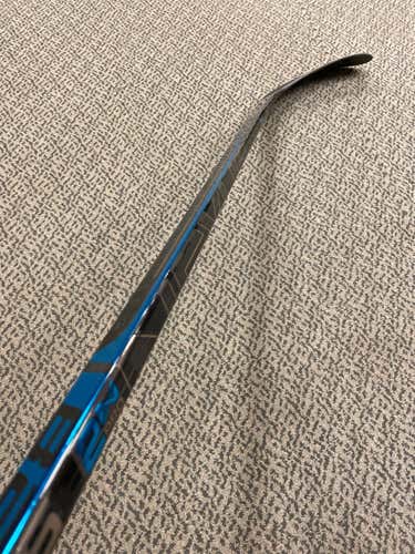 Senior Left Hand Nexus 2N Pro P28 87 Flex Pattern  Hockey Stick