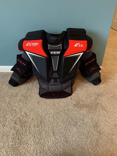 Senior Large CCM Extreme Flex Shield E2.9  Goalie Chest Protector