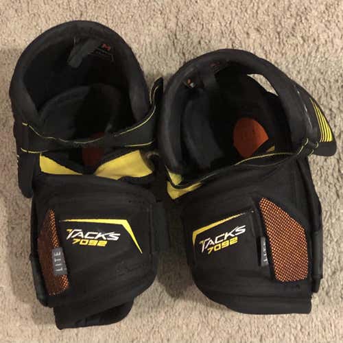 Junior Large CCM Tacks 7092 Elbow Pads