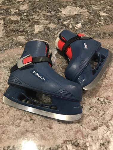 Youth Bauer Lil Champ Size 10 Hockey Skates