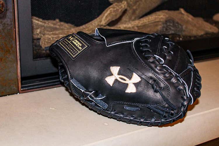 Under Armour Flawless Series Catcher's Mitt 33.5"