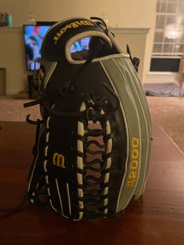 Gray Used Outfield A2000 OT6 12.75" Baseball Glove