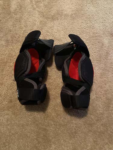 Senior Medium CCM Qlt 270 Elbow Pads