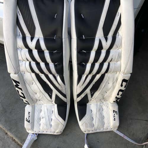 White Senior 33" CCM Extreme flex 4.9  Goalie Leg Pads