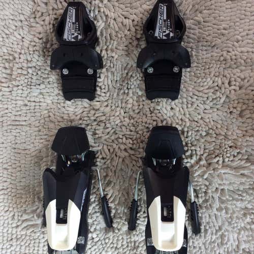New Fischer RS9 All Mountain Ski Bindings 78mm Brake Width